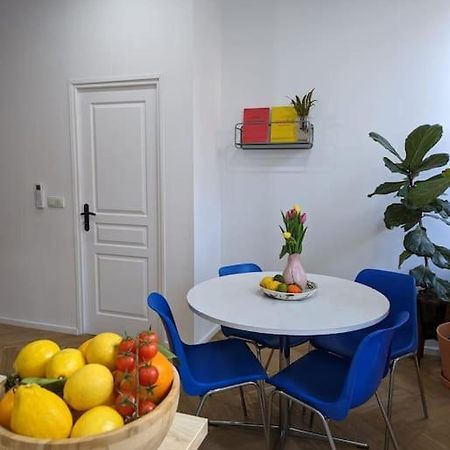 T2 Cosy Avec Terrasse Et Parking Apartment Marseille Exterior photo